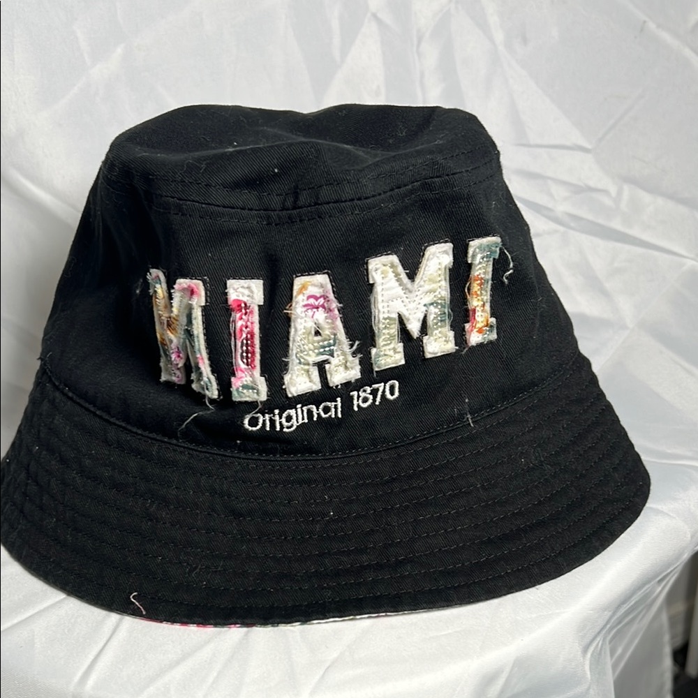 Black Robin Ruth Miami Bucket Style Hat - Black w/Floral Interior